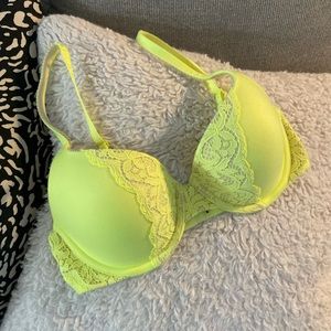 Victoria’s Secret Very Sexy Push-up Bra